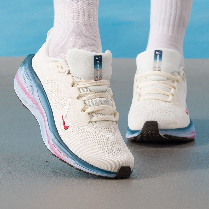 Nike Women's Shoes Original Lo - огляд і ціна Lightweight Road Running Shoes